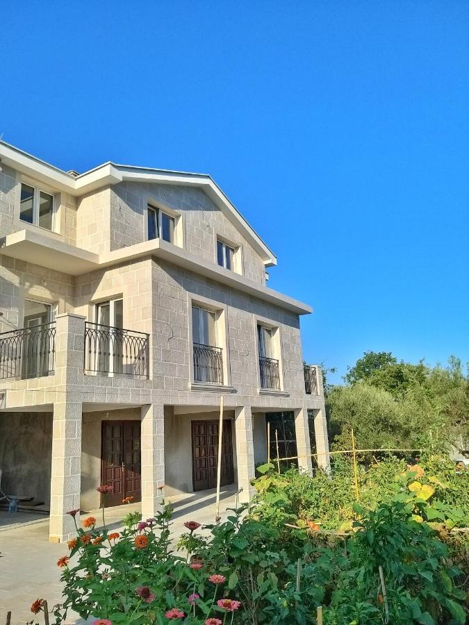 Ferienwohnung Petivat Gardens Exterior foto