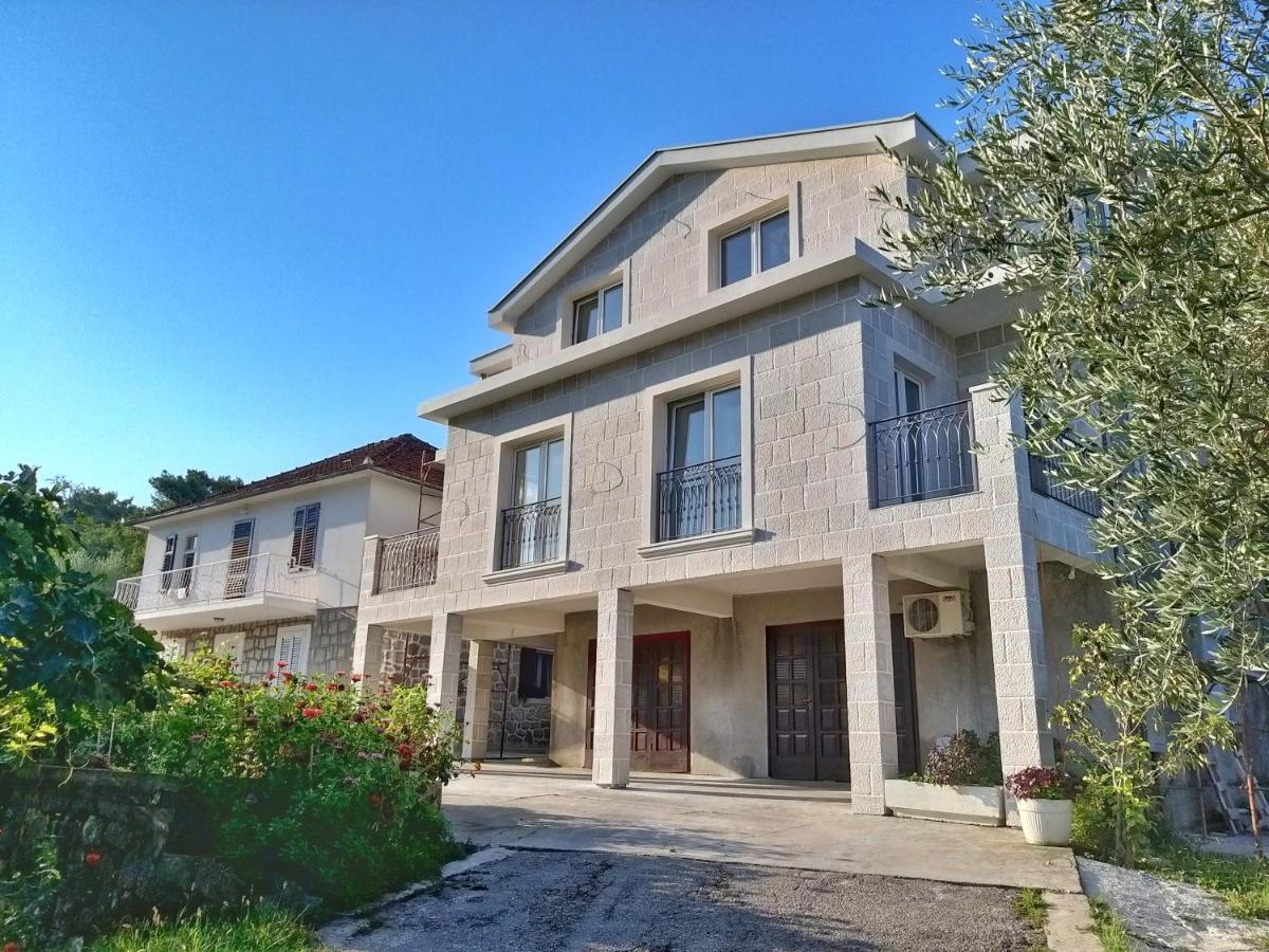 Ferienwohnung Petivat Gardens Exterior foto